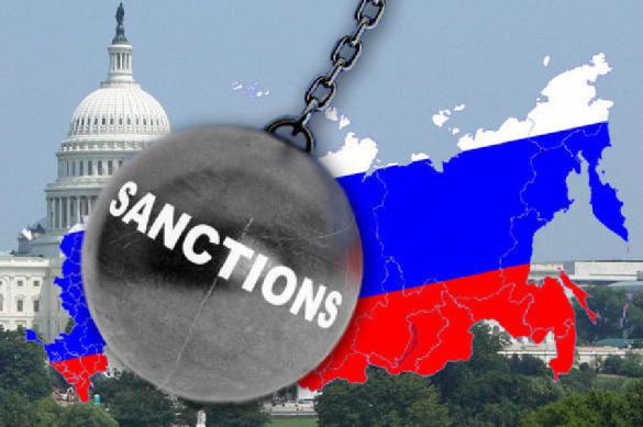 США поклялись душить Россию санкциями ежемесячно