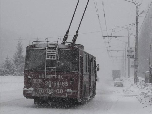 В Новосибирске угнали троллейбус вместе с пассажирами