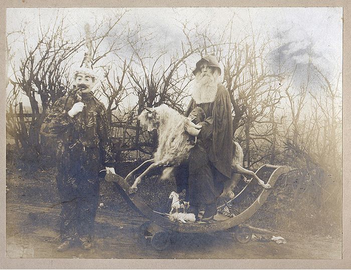 Странные снимки из прошлого (40 фото) Странные снимки из прошлого (40 фото)