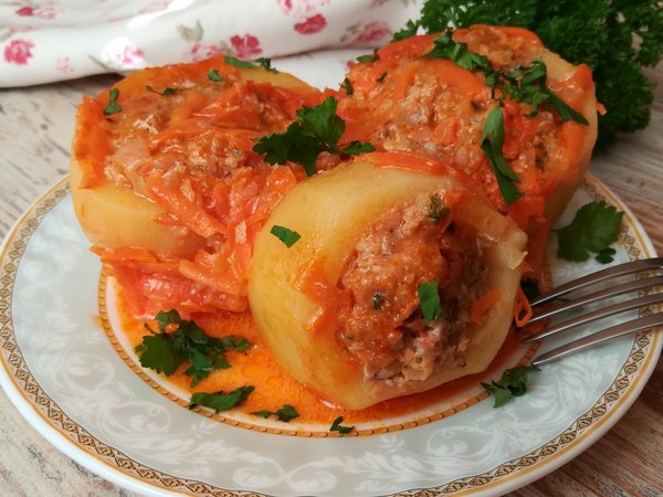 Картофельные "бочонки" с фаршем Картофельные "бочонки" с фаршем