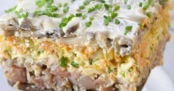 Слоеный салат с селедкой и шампиньонами Слоеный салат с селедкой и шампиньонами