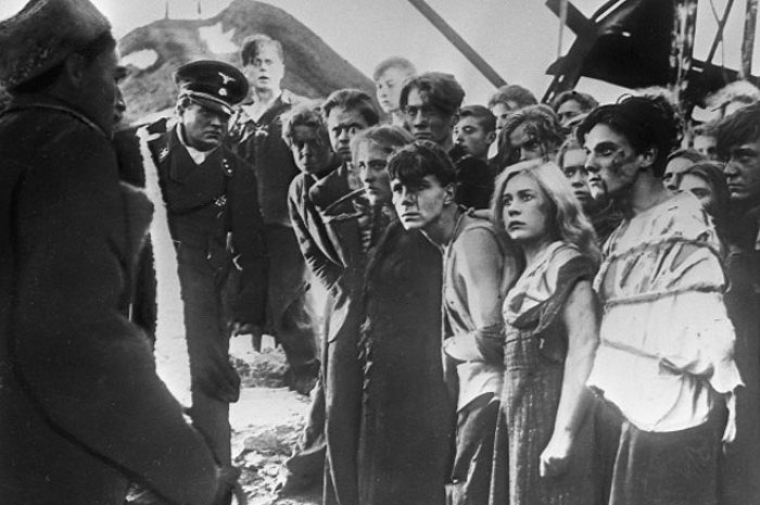 Какая непростительная ошибка погубила 16-летнего комиссара «Молодой гвардии» Олега Кошевого Какая непростительная ошибка погубила 16-летнего комиссара «Молодой гвардии» Олега Кошевого