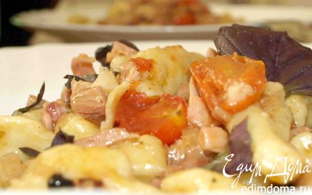 Картофельные ньокки (клецки) с помидорами черри и копченой курицей | Кулинарные рецепты от «Едим дома!» Рецепт – Картофельные ньокки (клецки) с помидорами черри и копченой курицей