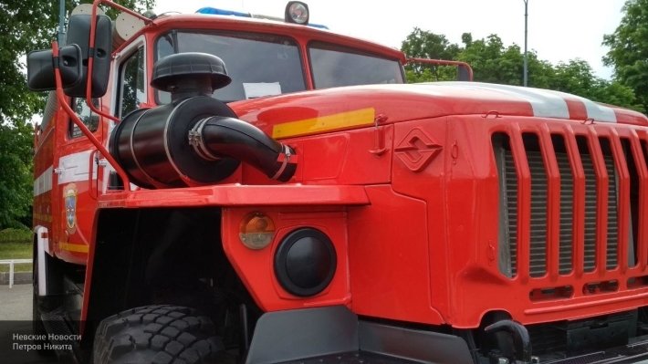 В Ленобласти пожарные спасли из огня 10 человек