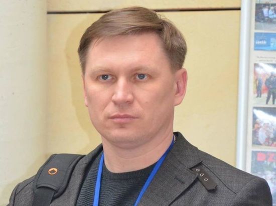 Заммэра Славянска выкинули из бара за просьбу выключить российские песни Заммэра Славянска выкинули из бара за просьбу выключить российские песни