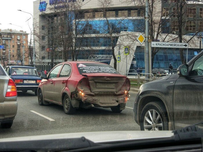 Пришла пора вешать! ... гирлянды гирлянды, новый год, праздник к нам приходит, праздники, прикол, юмор