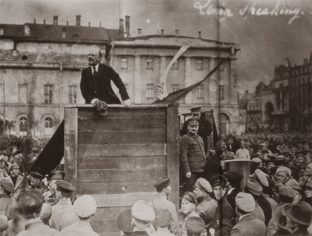Октябрьская революция 1917 года. Хроника событий Октябрьская революция 1917 года. Хроника событий