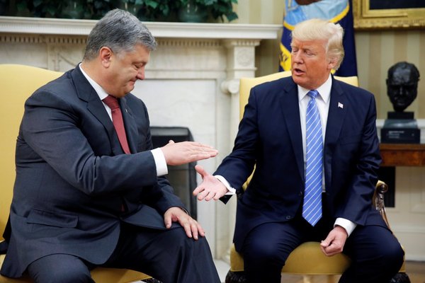 Порошенко пустили к Трампу только за большую взятку Порошенко пустили к Трампу только за большую взятку