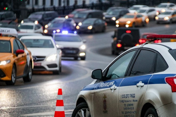 В Сети опубликовали видеоролик с аварией певицы Кадырбековой