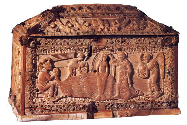 04_casket.jpg 04_casket.jpg
