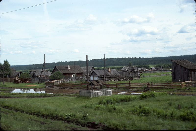 1822 СССР из окна поезда в 1975 году 