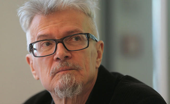 "Украина будет прекрасной страной среднего размера " "Украина будет прекрасной страной среднего размера "