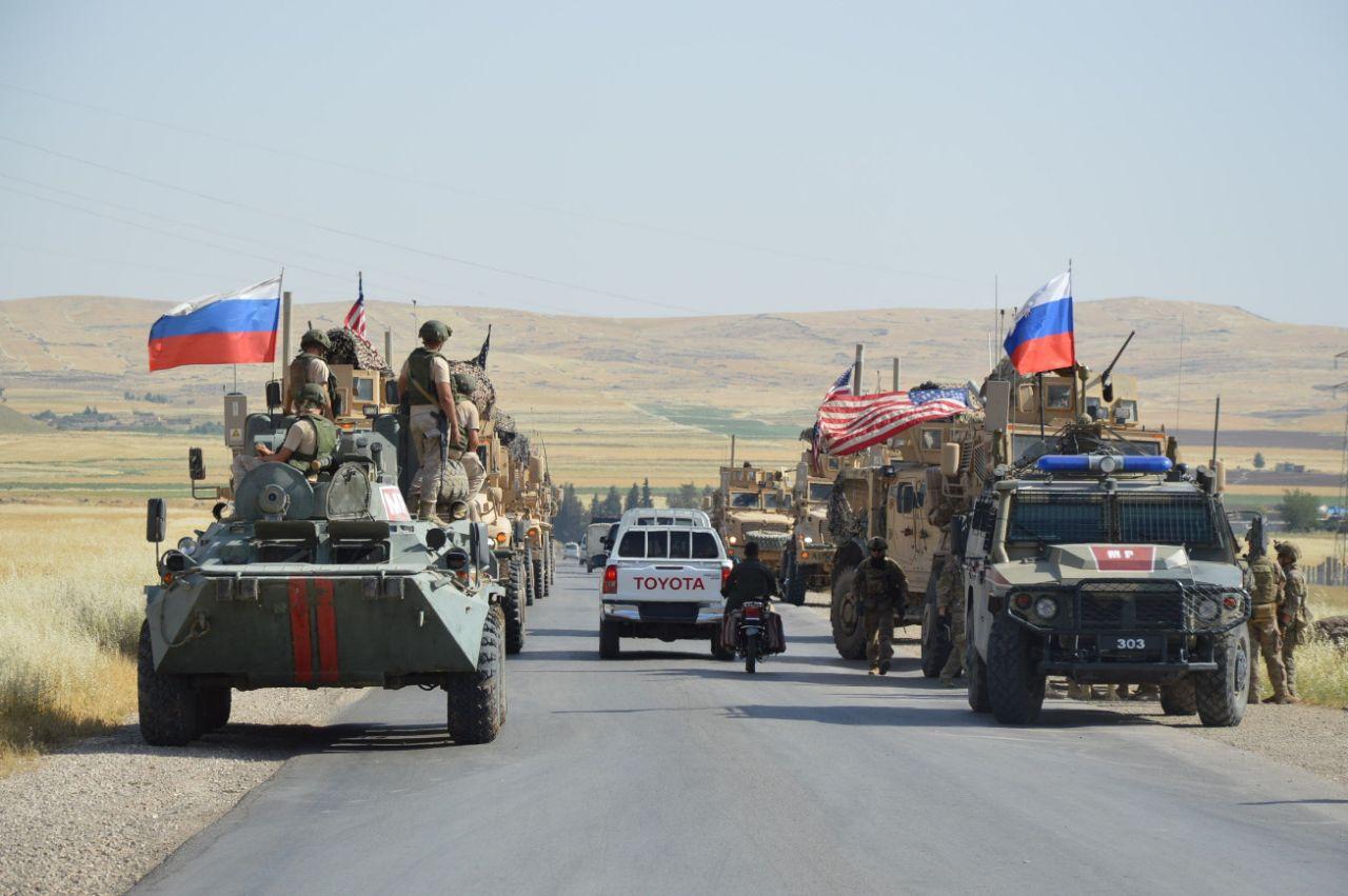 «Кто вас сюда звал?!» — Армия России заблокировала военных США в Сирии и поставила их на место (ВИДЕО)