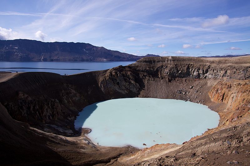 Геотермальное кратерное озеро Вити, Аскья, Исландия.