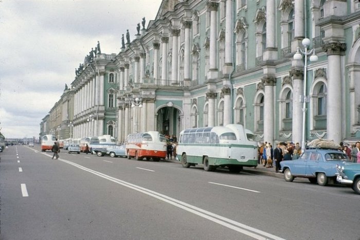 Один из крупнейших в мире музеев не остался без внимания иностранных туристов. Один из крупнейших в мире музеев не остался без внимания иностранных туристов.