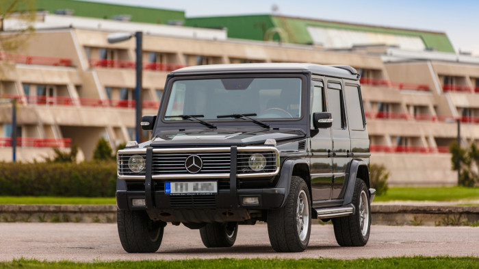 Только вдумайтесь, Mercedes-Benz G-Class производится без изменений конструкции с 1979 года. Только вдумайтесь, Mercedes-Benz G-Class производится без изменений конструкции с 1979 года.