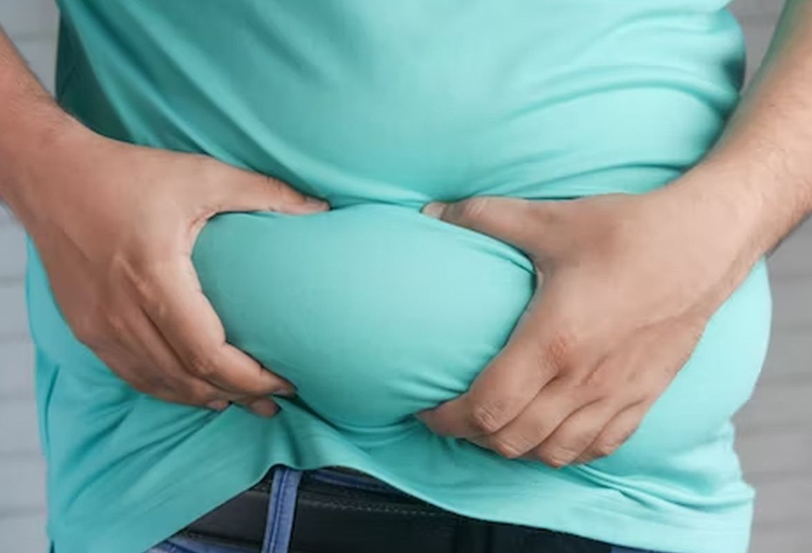 Врач Брыкин дал советы, как избежать набора веса в сезон холодов