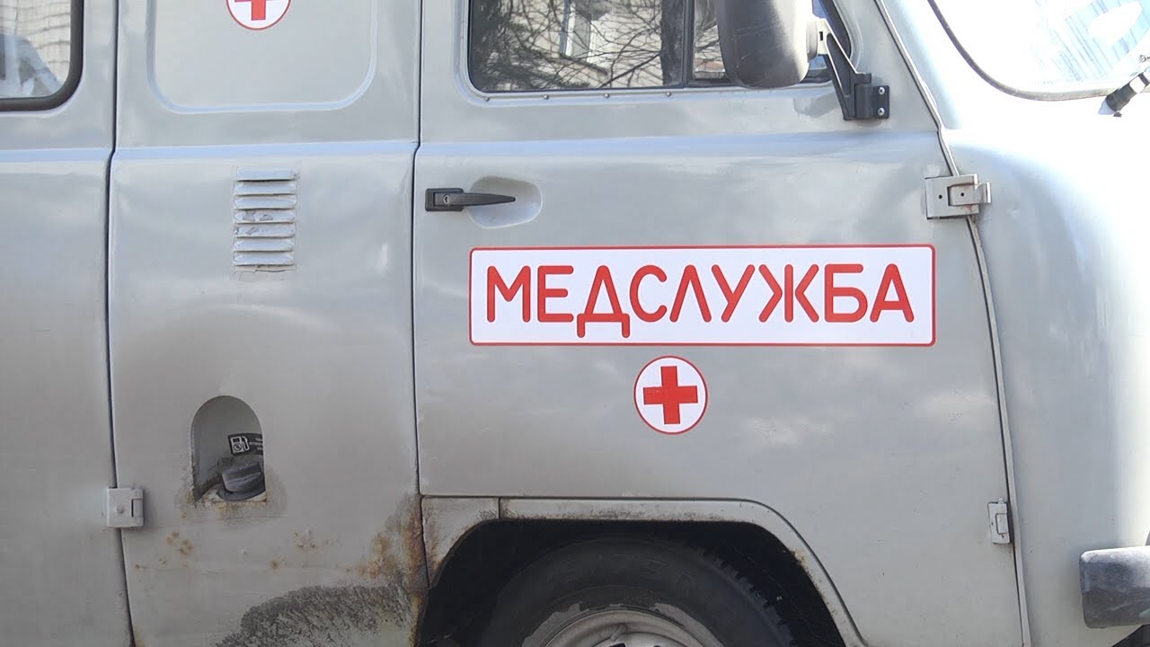 Водитель скорой помощи протестовал против урезания зарплат и потерял работу