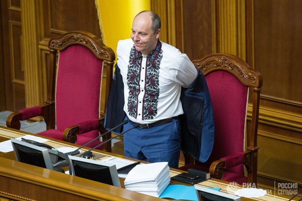 Владимир Корнилов: Украине запретили бесплатно говорить по-русски Владимир Корнилов: Украине запретили бесплатно говорить по-русски