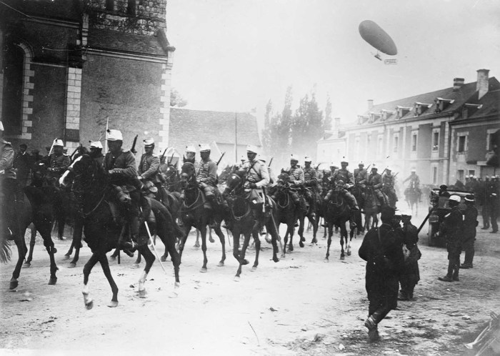 Французская кавалерия. Франция, 1914 год. Французская кавалерия. Франция, 1914 год.