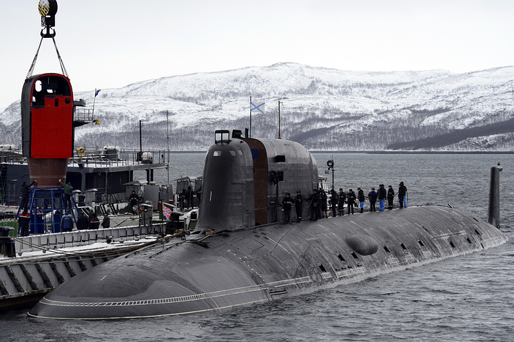 Головная подлодка проекта 885 "Ясень" – К-560 "Северодвинск" в строю на Северном флоте