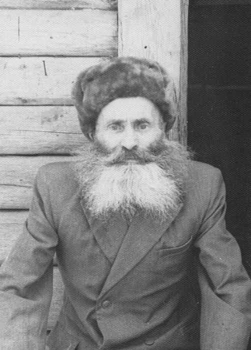 У челдонов смугловатая (желтая) кожа, широкое лицо со славянскими чертами (в детском и пожилом возрасте глаза могут быть более узкими). /Фото:slavyanskaya-kultura.ru У челдонов смугловатая (желтая) кожа, широкое лицо со славянскими чертами (в детском и пожилом возрасте глаза могут быть более узкими). /Фото:slavyanskaya-kultura.ru