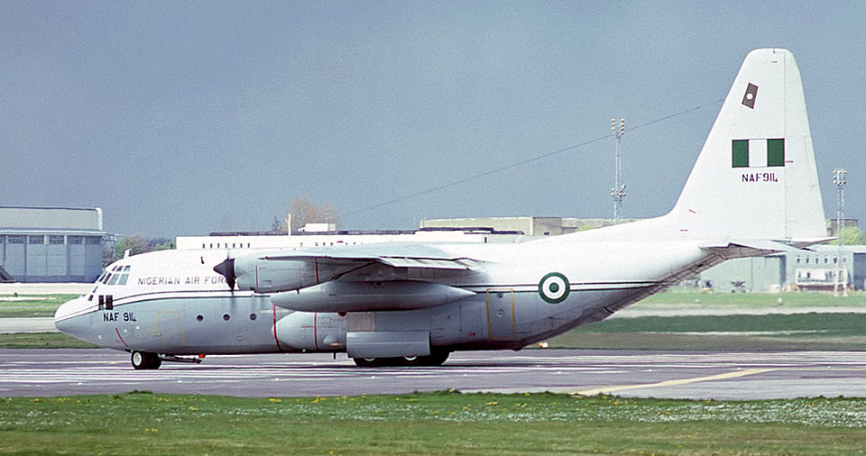 Lockheed_C-130H_Hercules_(L-382),_Nigeria_-_Air_Force_AN1289371