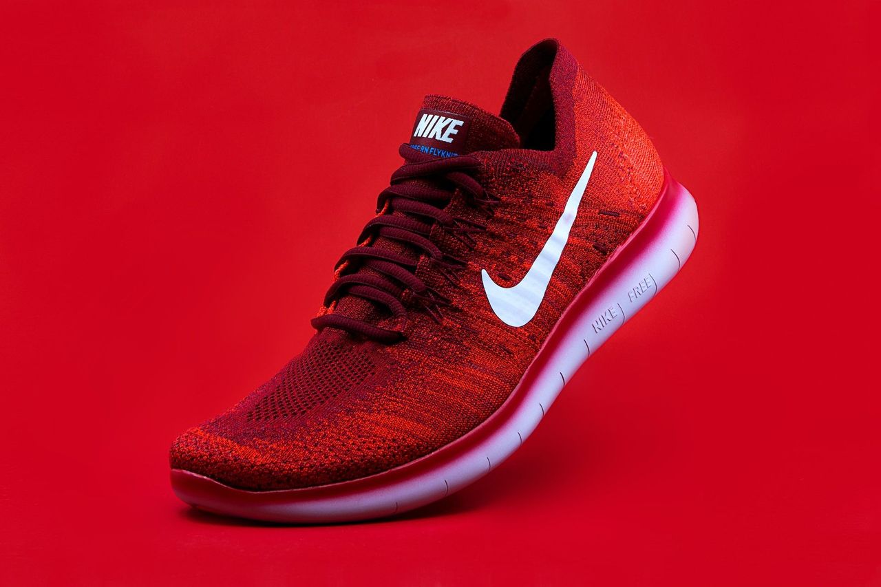 Nike подает в суд на New Balance и Skechers Nike подает в суд на New Balance и Skechers