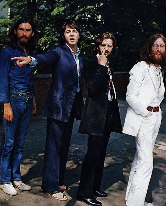 Кадры с фотосессии The Beatles для обложки к альбому Abbey Road theBeatles, обложка, альбом, фотосессия, кадры