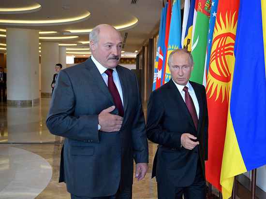 Лукашенко устроил демарш перед Путиным на саммите СНГ Лукашенко устроил демарш перед Путиным на саммите СНГ