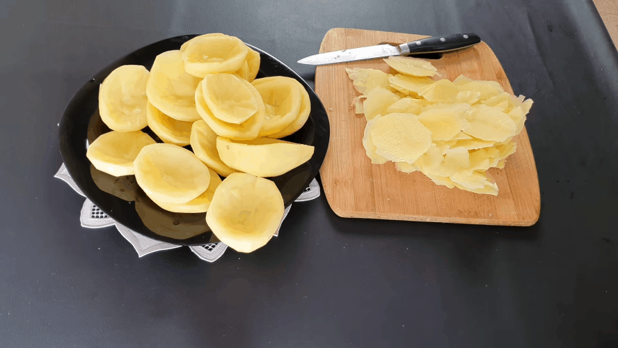 Картофельные лодочки — потрясающее блюдо из обычных продуктов