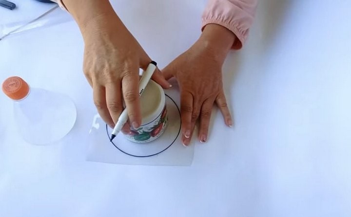 Несколько пустых пластиковых бутылок, и на вашей кухне поселится чудо Несколько пустых пластиковых бутылок, и на вашей кухне поселится чудо