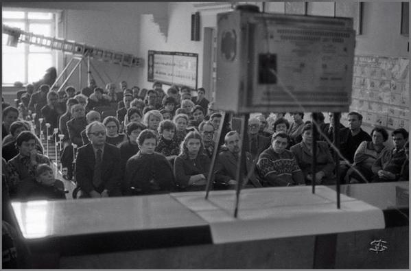 Вот как выглядели советские видеосалоны, где показывали кино с видика