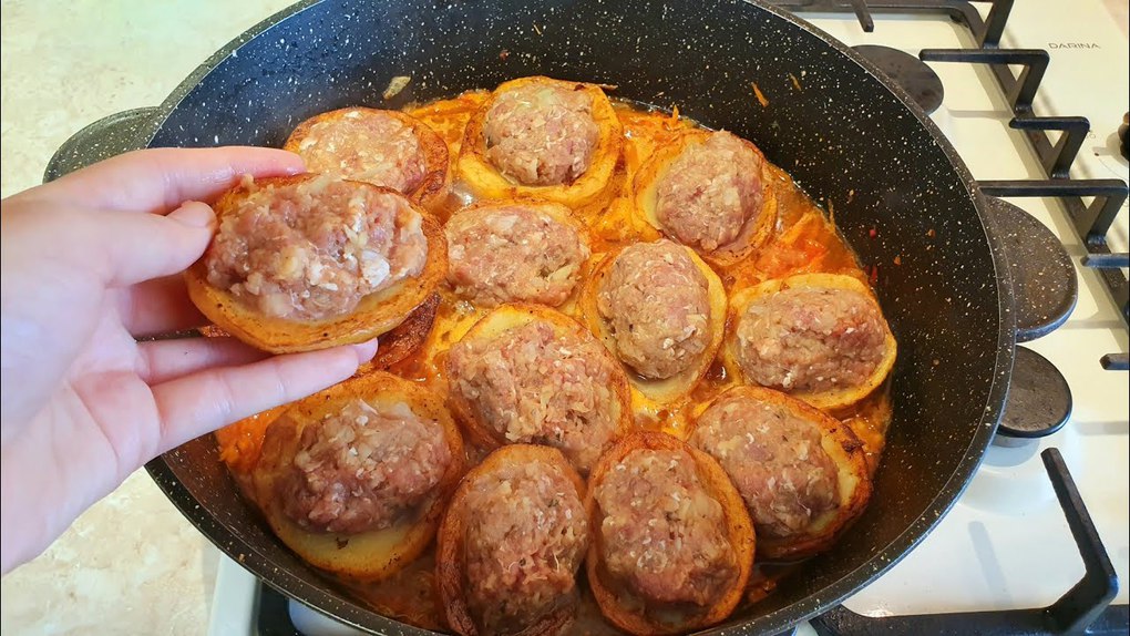 Картофельные лодочки — потрясающее блюдо из обычных продуктов