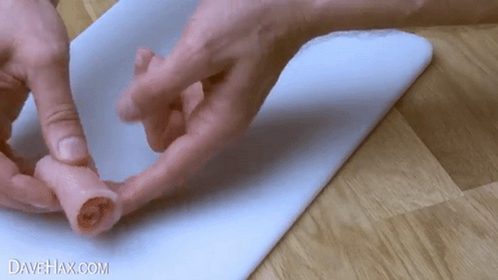 Как сделать съедобные розы из бекона Розы из бекона: единственный букет, который порадует ещё и мужчин