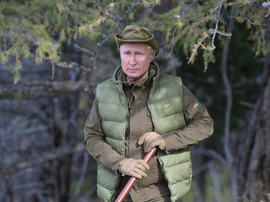 Одинокий Путин с посохом намекнул на свое будущее Одинокий Путин с посохом намекнул на свое будущее