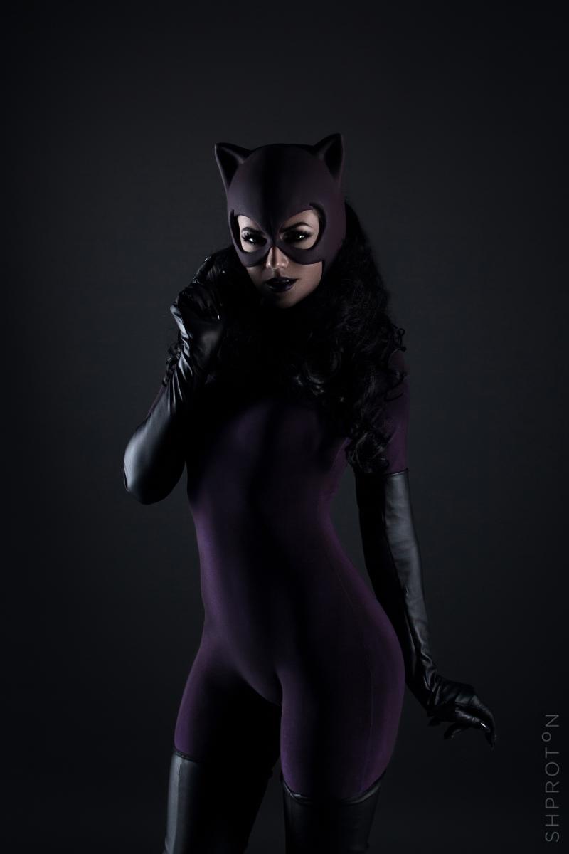 Superhero-Косплей: Талия аль Гул. Женщина-Кошка (Catwoman) и Звёздное Пламя (Starfire) в исполнении Ксении /Kamiko_Zero/ Бекназаровой