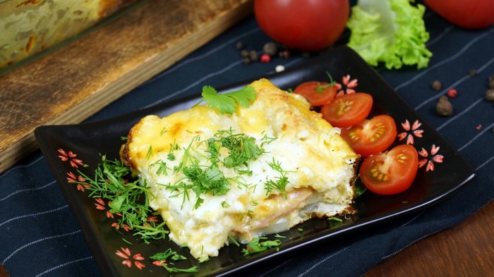 Слоеная картофельная запеканка с ветчиной и сыром С дедом за обедом, Кулинария, Запеканка с картофелем, Вкусно, Еда, Видео, Длиннопост