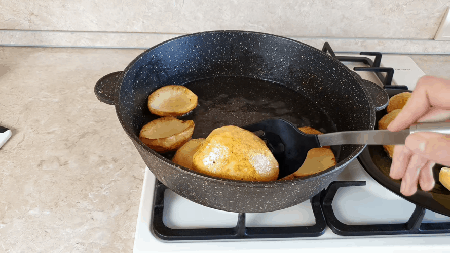 Картофельные лодочки — потрясающее блюдо из обычных продуктов