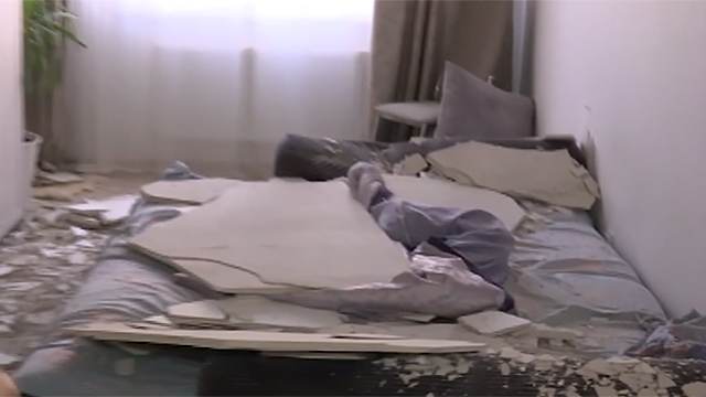Семейная пара в Екатеринбурге едва не погибла под обвалившимся потолком в новом доме