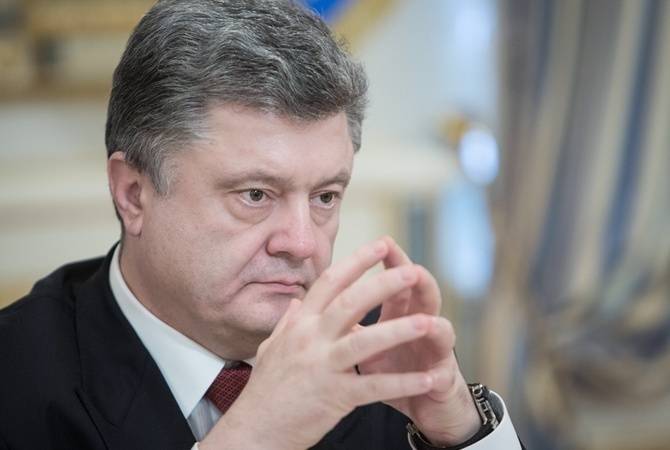 Разные языки, общий враг: как Порошенко Украину «объединил» Разные языки, общий враг: как Порошенко Украину «объединил»
