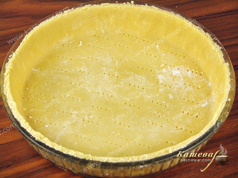 Киш с колбасками и брокколи
