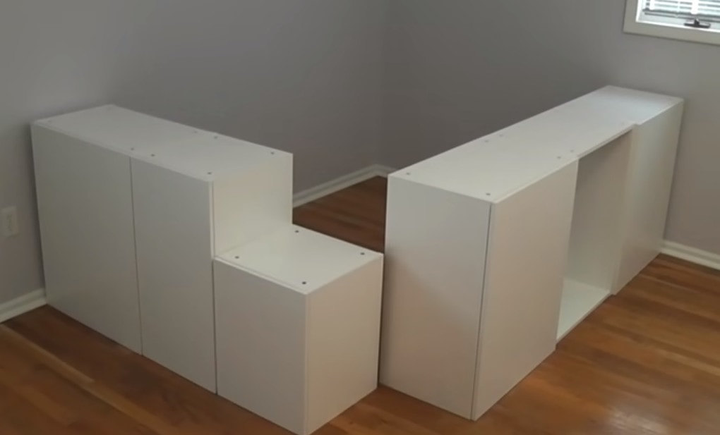 Функциональная вещь для спальни из кухонных шкафчиков IKEA Функциональная вещь для спальни из кухонных шкафчиков IKEA