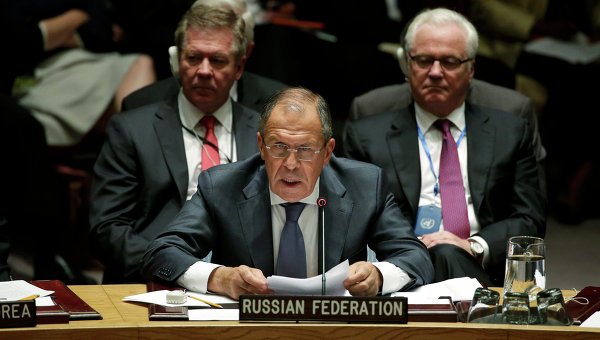 Глава МИД РФ Сергей Лавров на заседании Генеральной ассамблеи ООН Лавров не дал Обаме поставить РФ на одну доску с Эболой и террористами