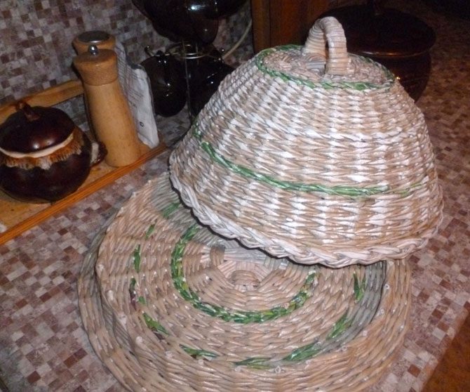 Хлебница из бумажной лозы Хлебница из бумажной лозы