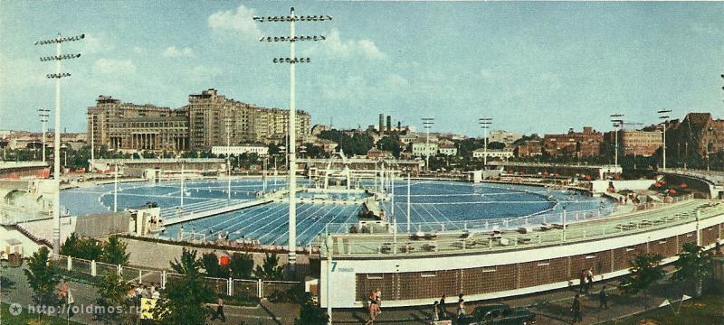 7 исторических фото советского бассейна «Москва» на месте Храма Христа Спасителя