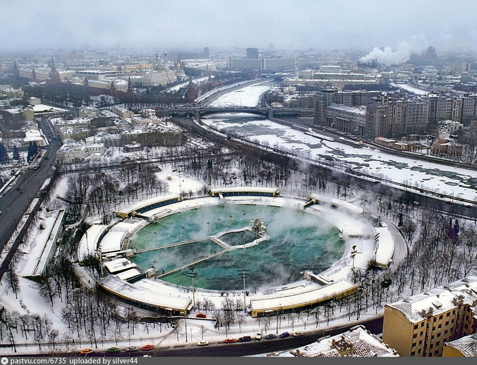 7 исторических фото советского бассейна «Москва» на месте Храма Христа Спасителя
