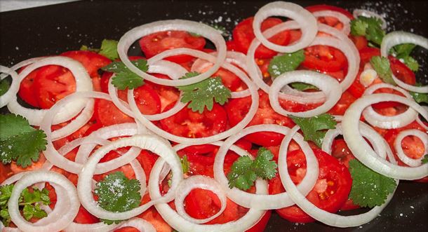 Качумбари — кенийский салат из помидоров
