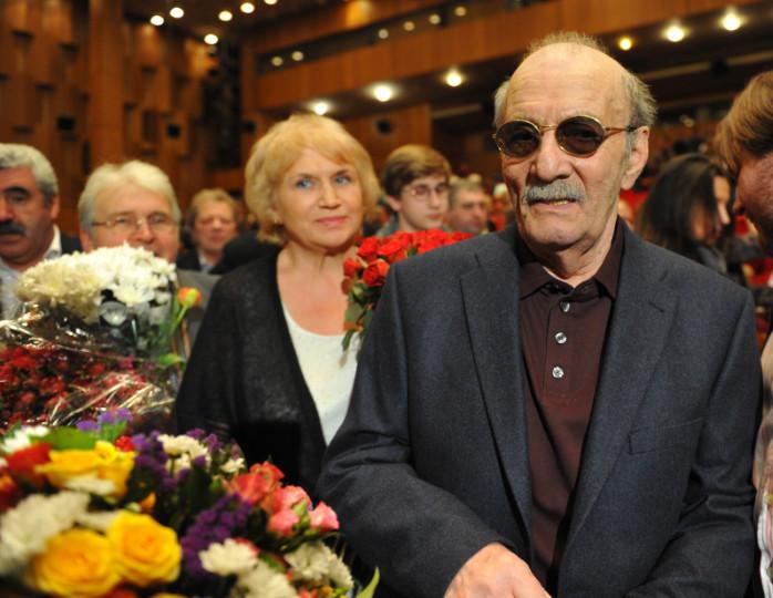 Не захотел жениться на матери своего сына и 15 лет жил на две семьи. Почему Викт