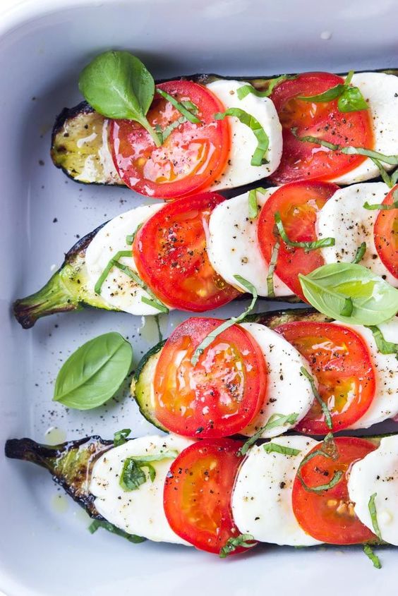 Вкуснятина из баклажанов с помидором и сыром: классика в новых 10 формах Вкуснятина из баклажанов с помидором и сыром: классика в новых 10 формах